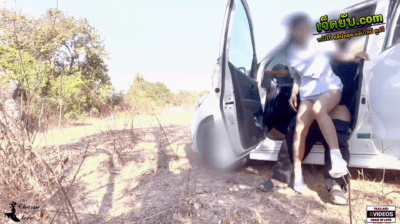 คลิปหลุดทางบ้าน น้องดิวสาวพยาบาลหุ่นเด็ดๆ สาวขี้เงี่ยนกำลังขับรถ แล้วมาเจอหนุ่มหล่อเลี้ยงวัว แล้วสาวขี้เงี่ยนมาชวนหนุ่มเลี้ยงวัวมาเย็ดเสียว มาแหวกขาจับเย็ดกันในรถมาซอยหีขึ้นขย่มเย็ดร่อนเอวโครตเด็ด